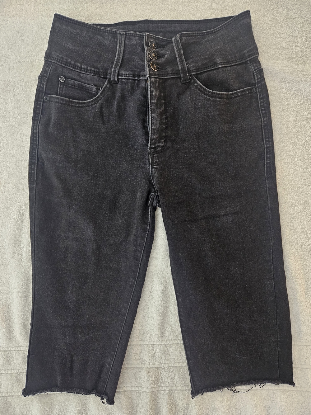 Curve Appeal Curve Creator Black Denim Bermuda Womens Size 6 High Rise 3-Button